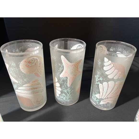 Stotter Vintage Plastic Beach Scene Seashells Sand Dollar Glasses Set of 8 - Picture 4 of 4